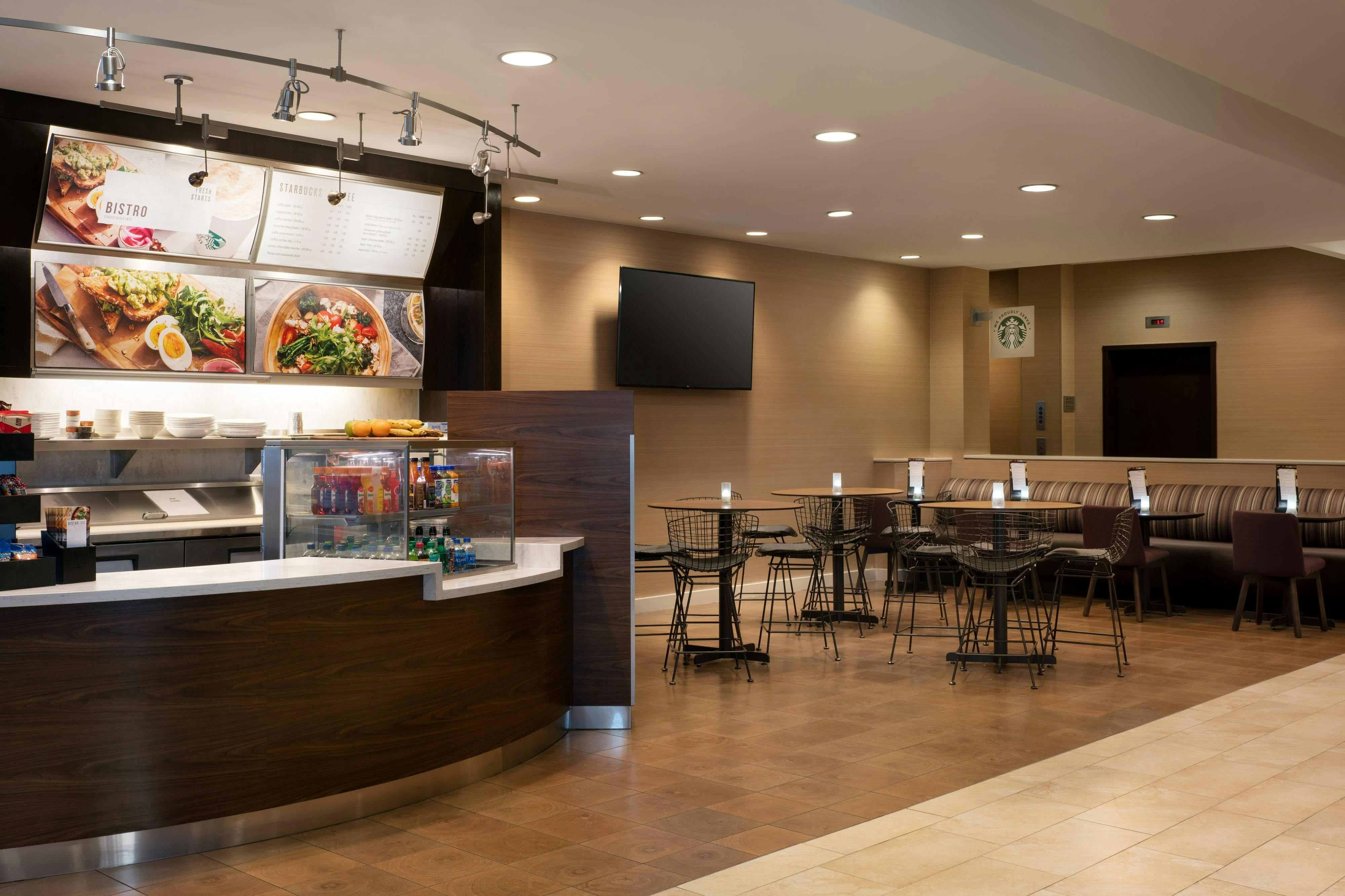 Courtyard By Marriott Denver Airport 15/16