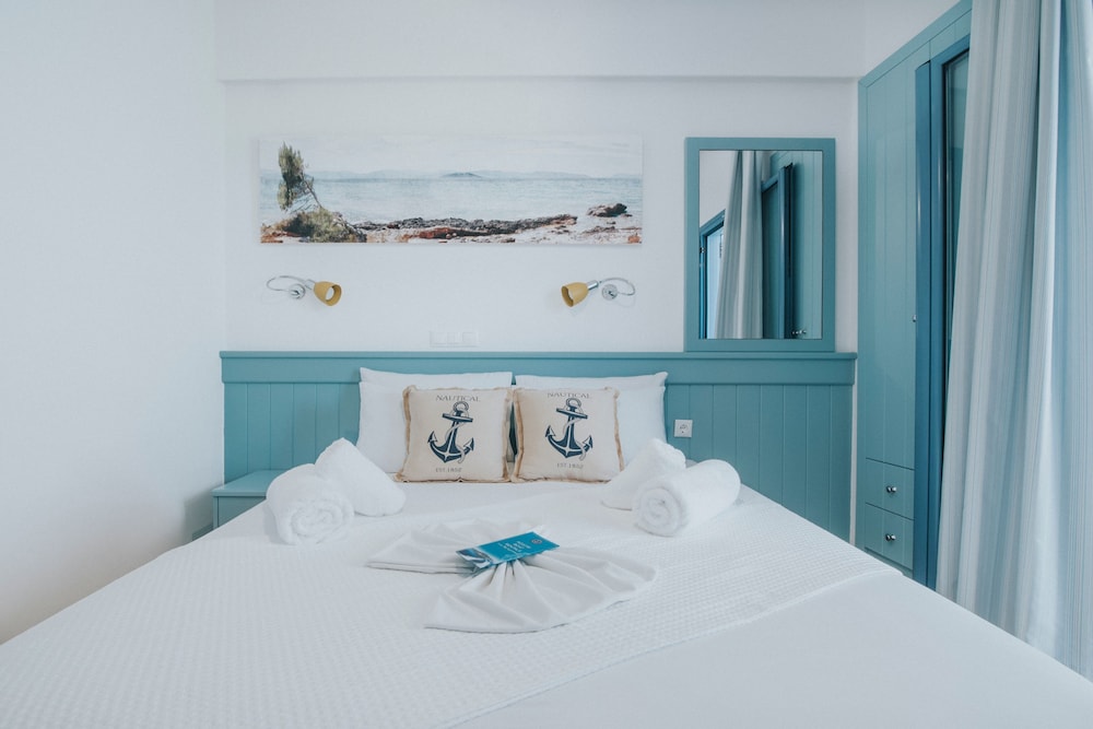 Saronis Hotel 13/50