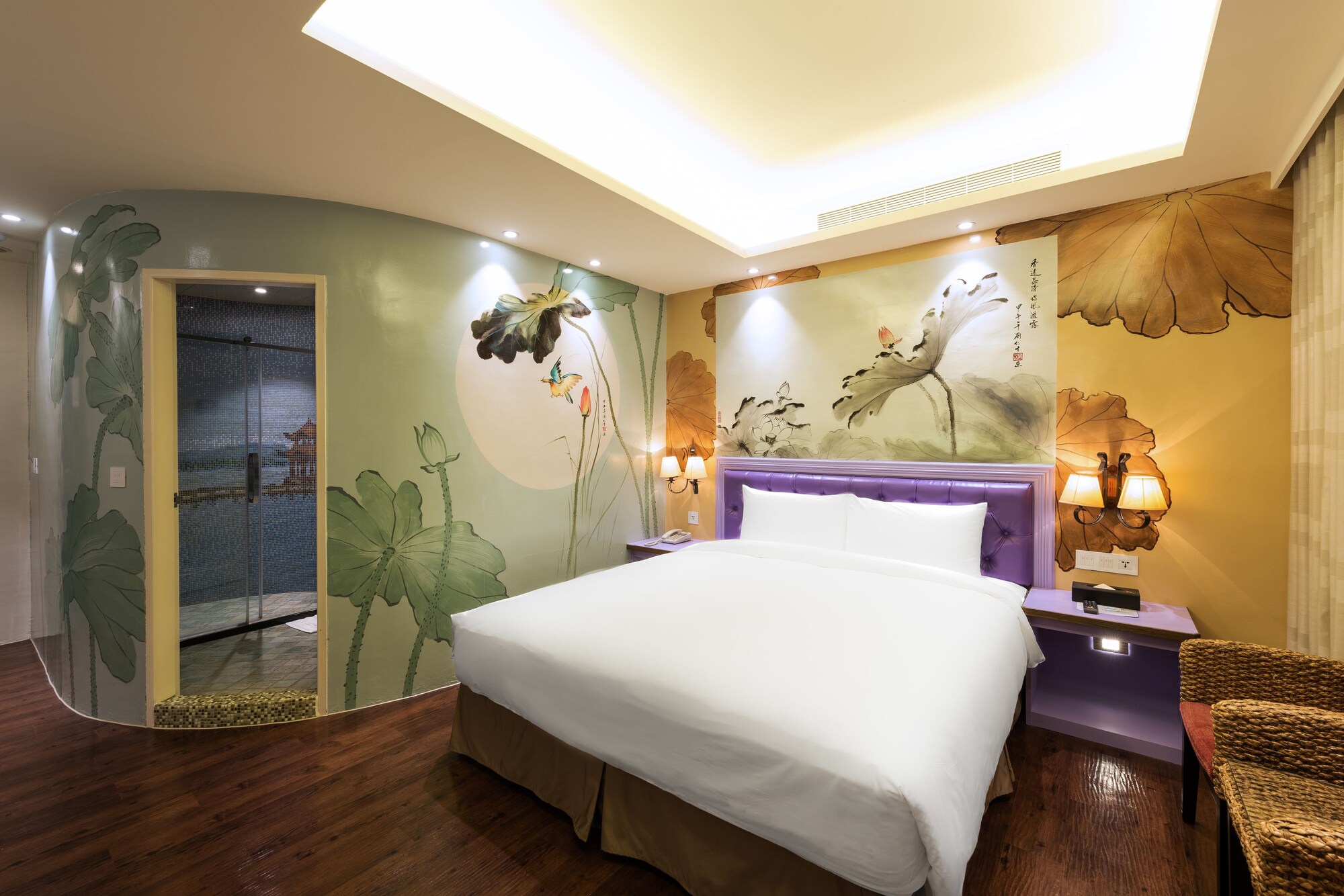 ROOM, DOUBLE BED