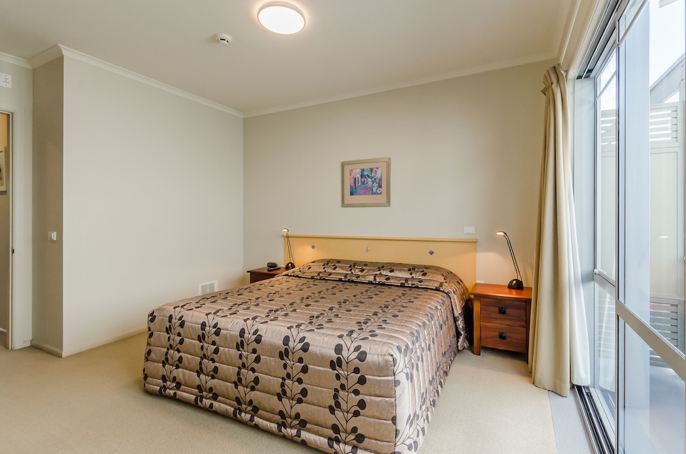 Studio, Apartment, King Bed