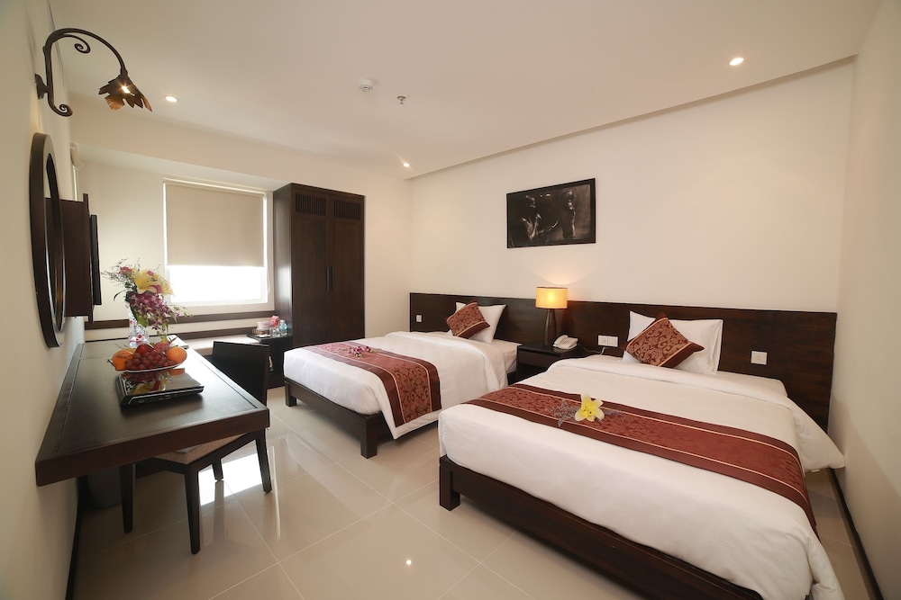 Edele Hotel 18/67