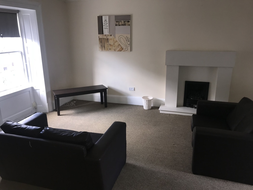 Smithyends Apartment 7/11
