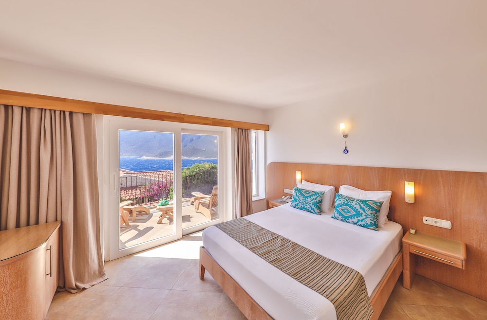 Standard, Sea View