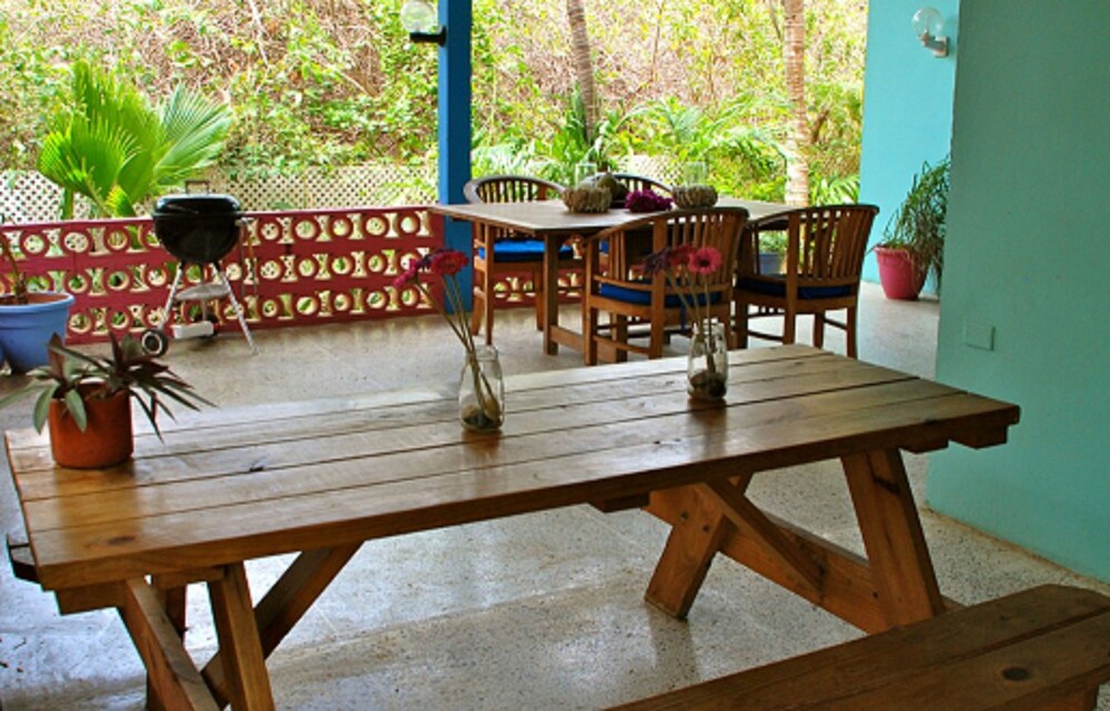Caribbean Flower Apartments 32/38