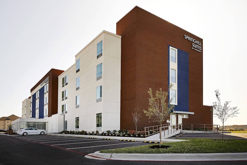 Springhill Suites Springfield North 3/39