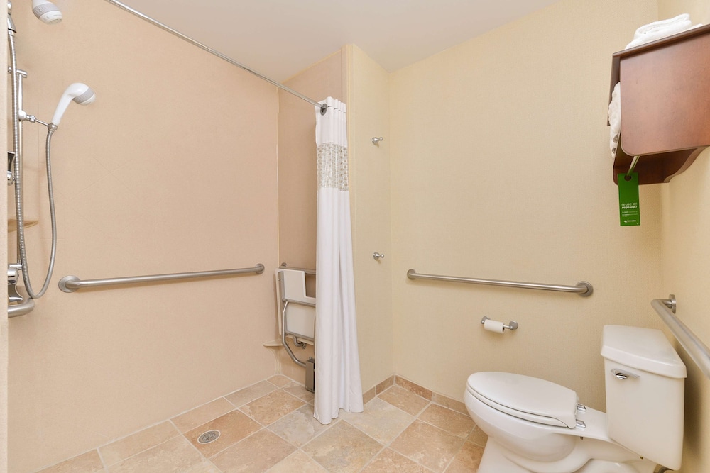 Hampton Inn Iowa City/University Area 11/58