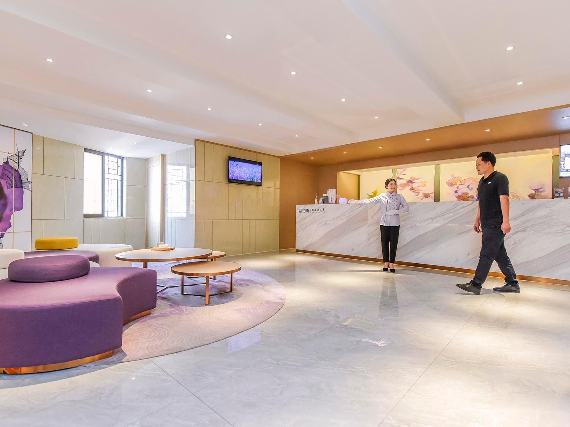 Lavande Hotel (Chongqing Nanping Pedestrian Street, Gongmao Metro Station) 16/53