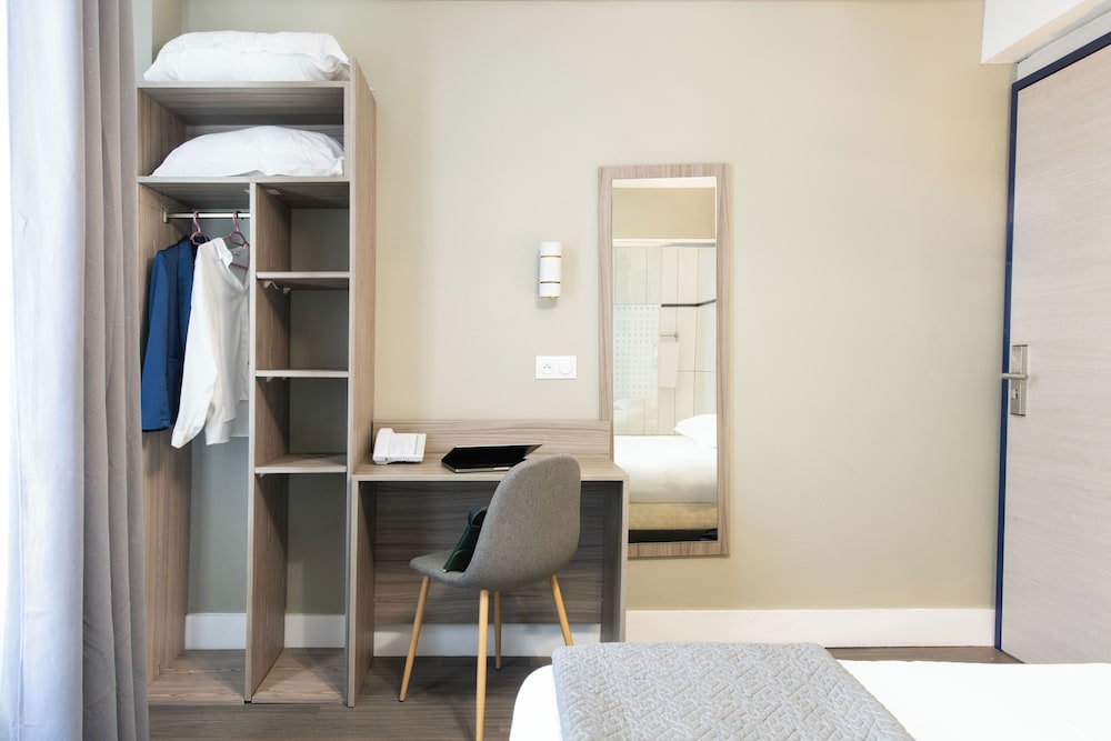 Hotel Ambassadeur Paris 37/46