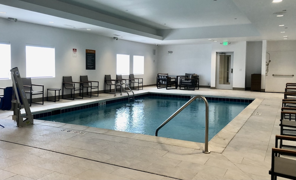 La Quinta Inn & Suites by Wyndham Denver Parker 25/50