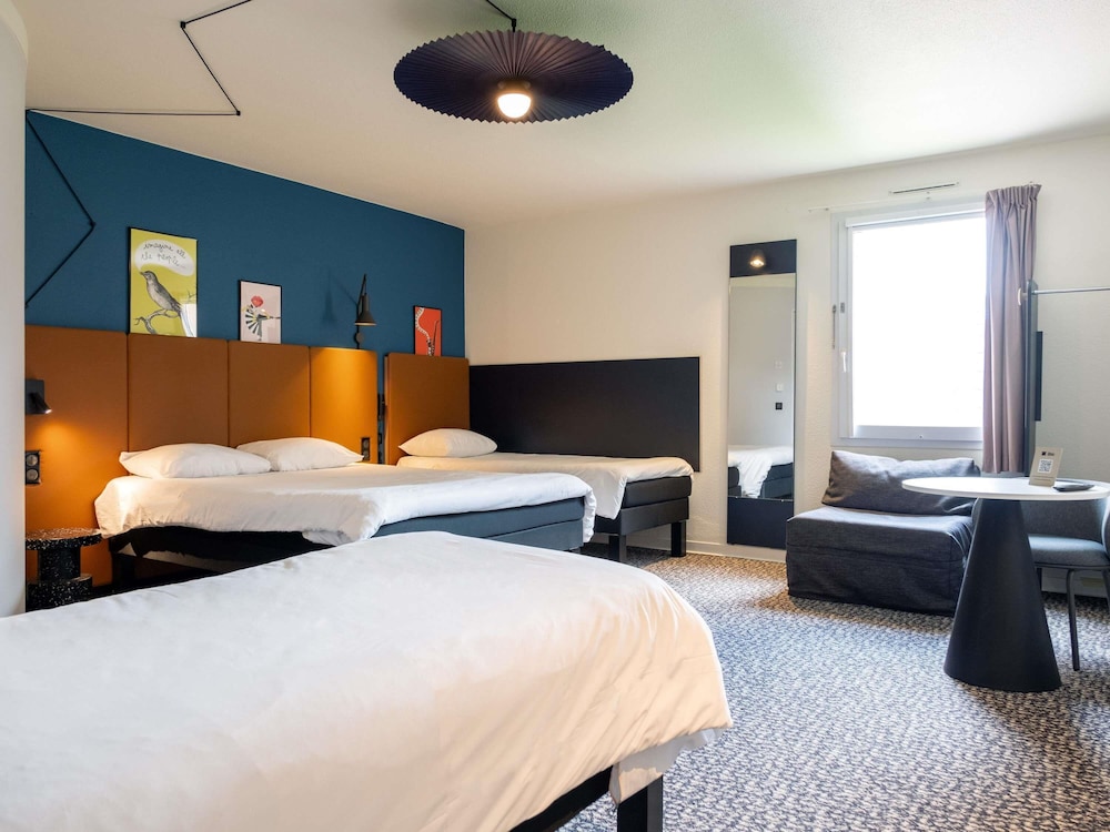 Ibis Avranches Baie Du Mont Saint Michel 10/65