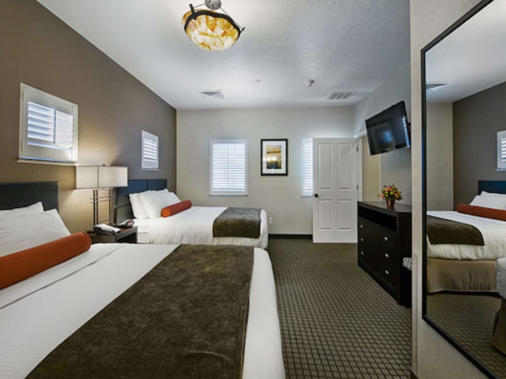Best Western Plus Canyonlands Inn 6/41