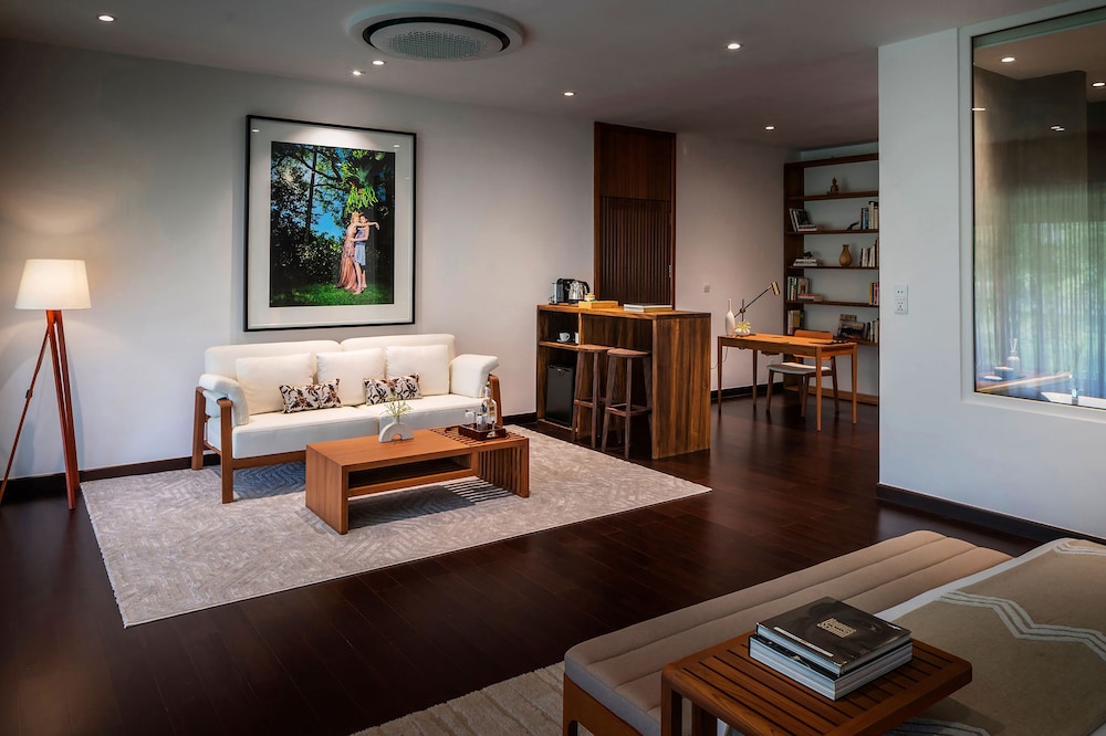 Farmhouse Boutique Resort 28/50