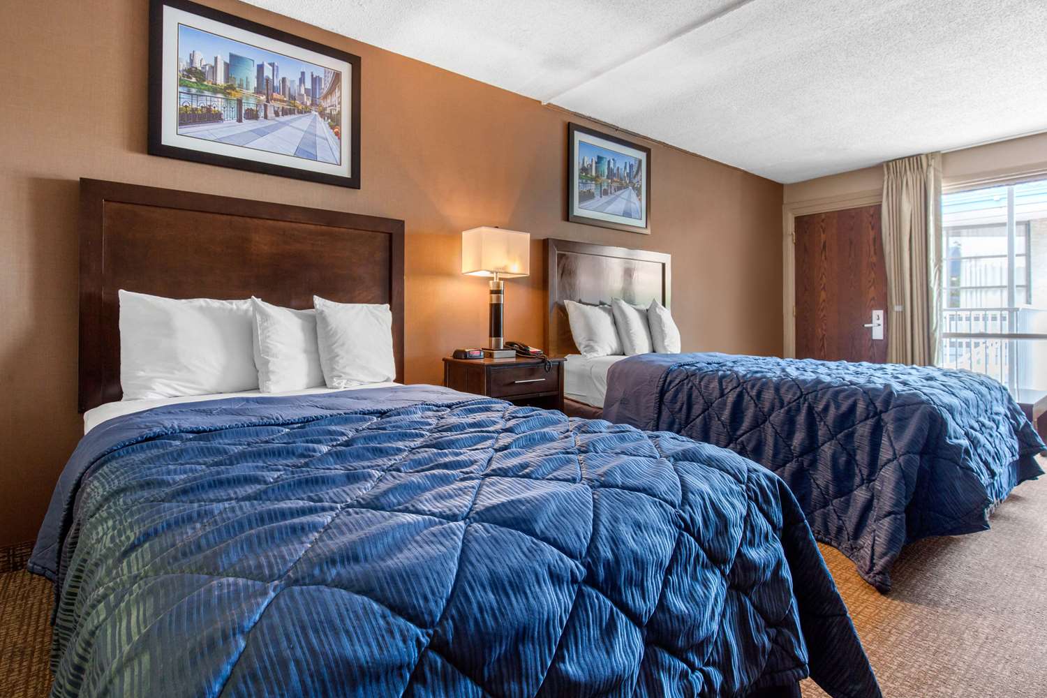 ROOM, 2 DOUBLE BEDS