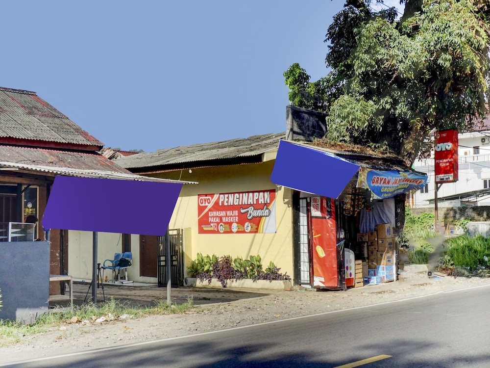 OYO 1187 Penginapan Bunda 2/39