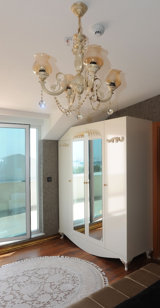 Neba Royal Hotel 28/50