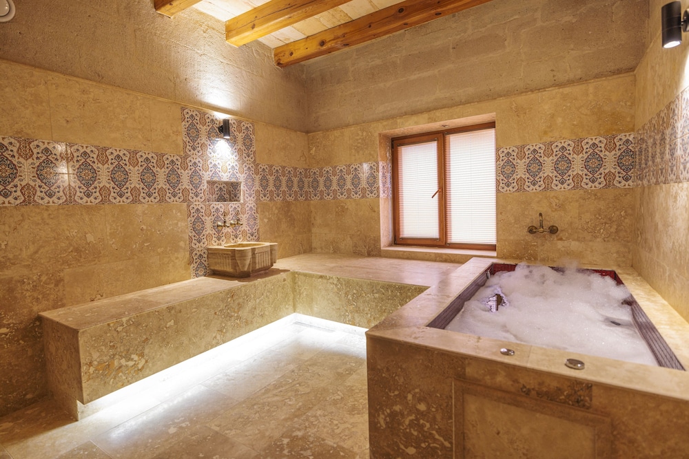 Canyon Cave Hotel 29/69