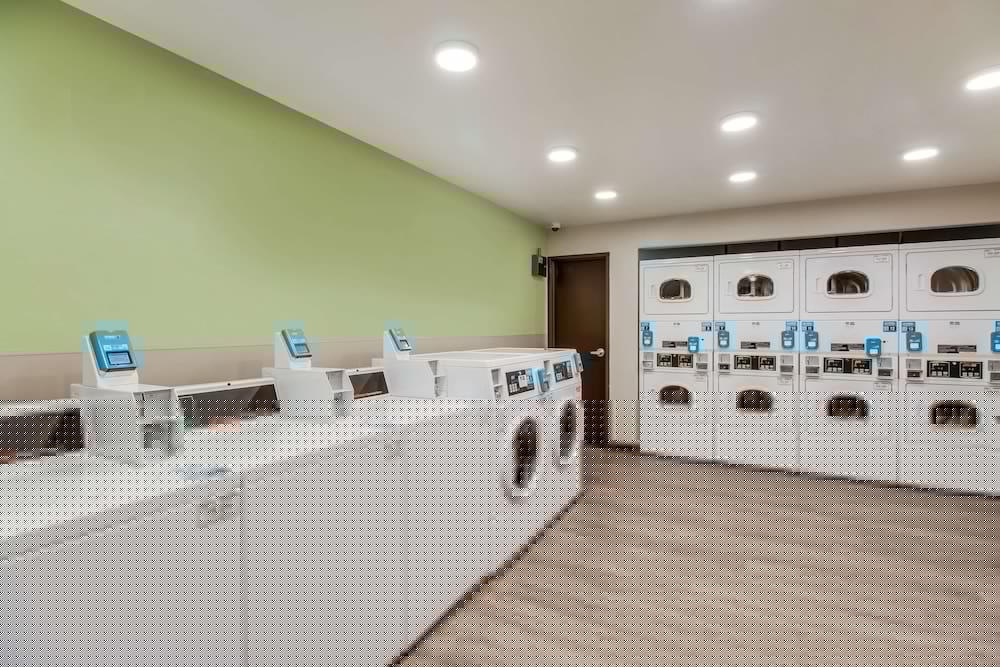 WoodSpring Suites Bakersfield Airport 7/27