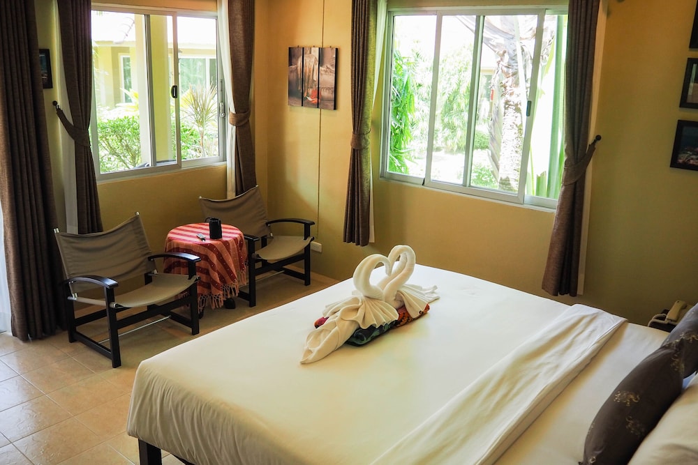Lanta Castaway Beach Resort 14/50