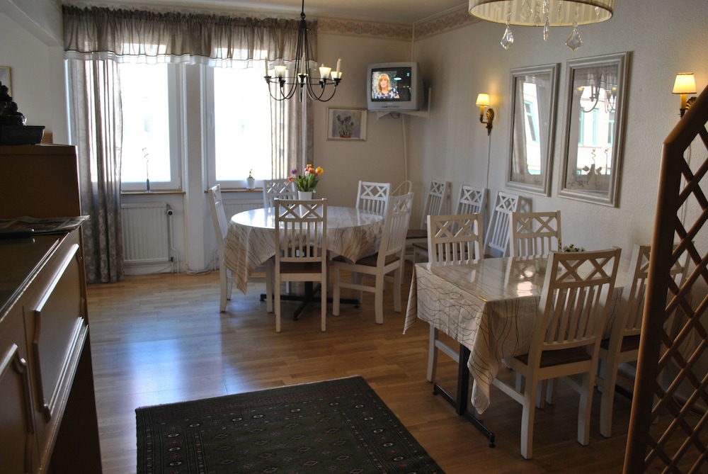 Solsta Hotell 38/42
