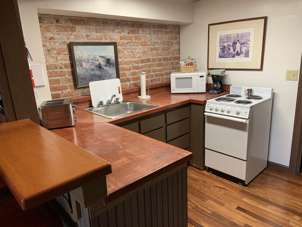PALACE HOTEL PORT TOWNSEND 36/43
