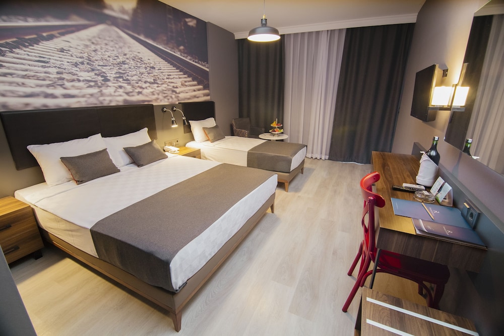 Ramira City Hotel 16 Adult Hotel 11/50
