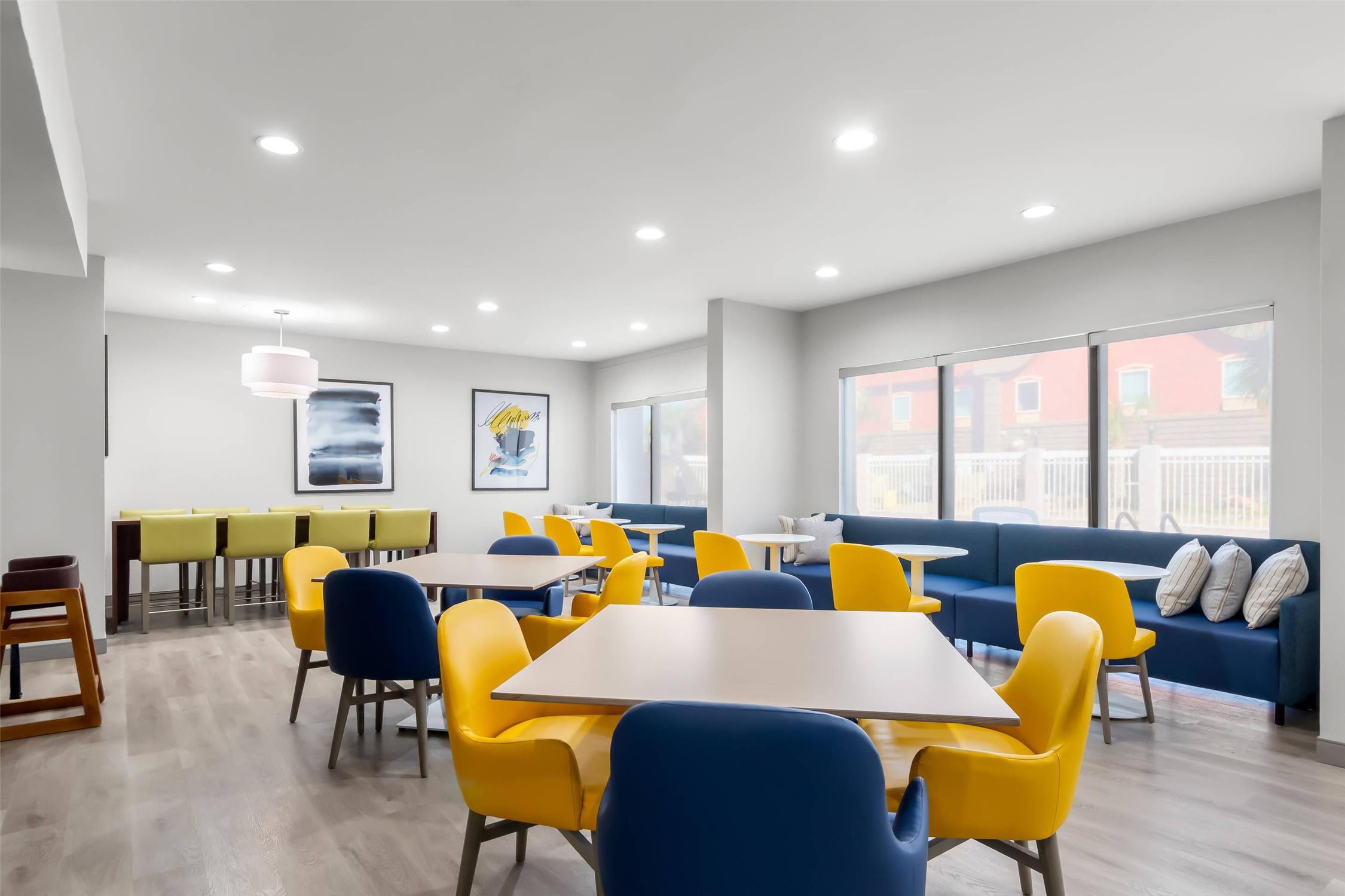 Comfort Inn & Suites Portland Corpus Christi 23/29