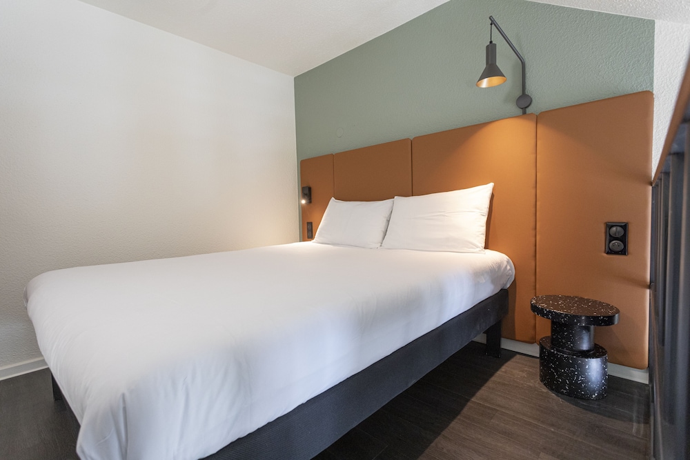 Ibis Granville Port De Plaisance 10/63