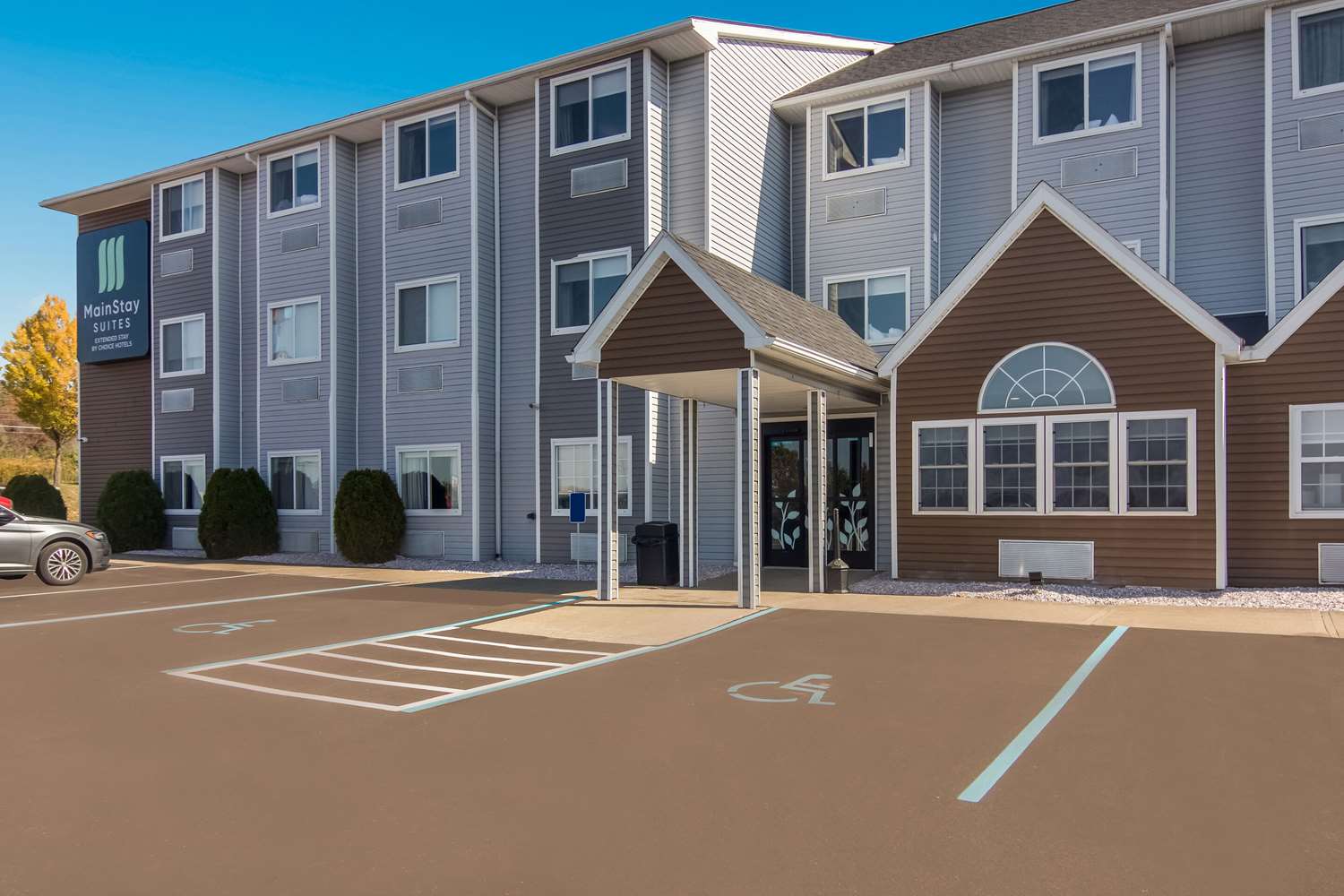 Sleep Inn & Suites Clarion, PA Near I-80 20/22