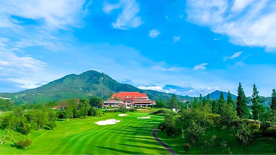 Jatinangor National Golf & Resort 38/50