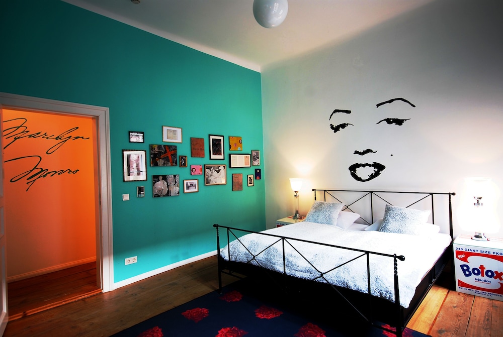 COMFORT, DOUBLE BED, PRIVATE BATHROOM
