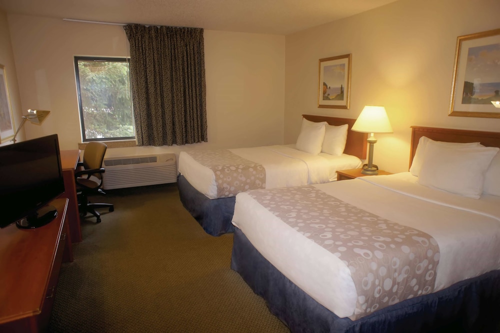 La Quinta Inn By Wyndham Indianapolis Airport Executive Drive 7/37