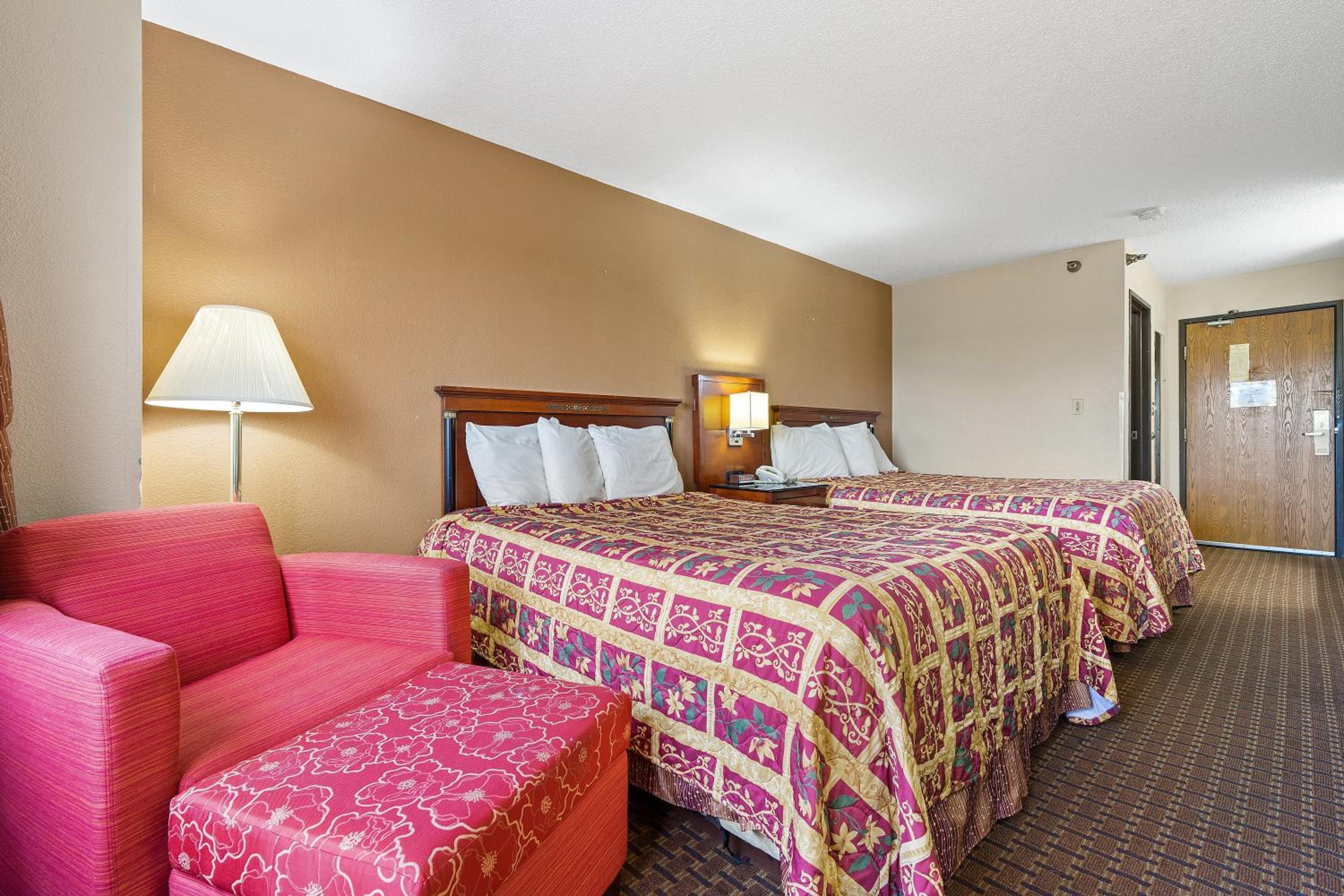 Geneva Motel Inn 16/26