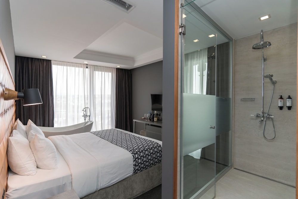 Amante Narikala Boutique Hotel 43/68