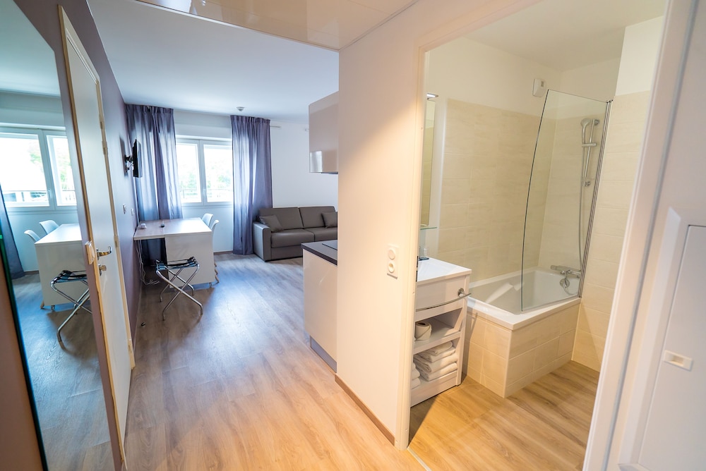 All Suites Appart Hotel Choisy Le Roi 40/48