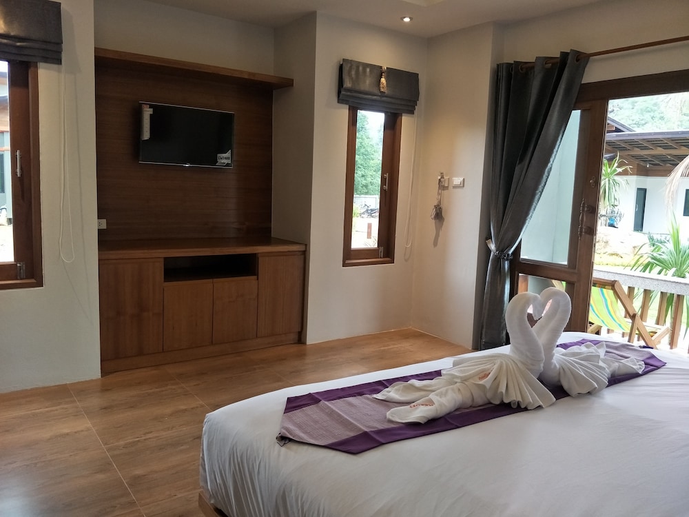 Lanta Infinity Resort 7/50