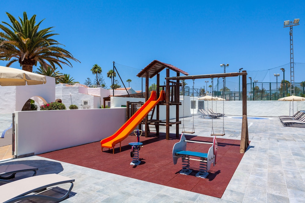 Sol Barbacan Apartments 36/72