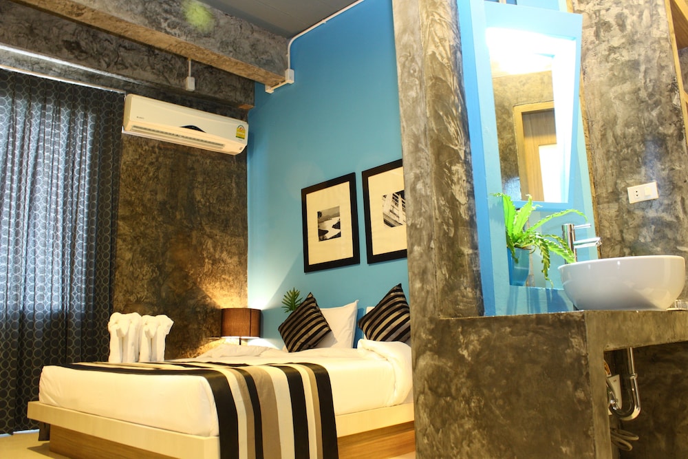 The B Ranong Trend Hotel 15/70