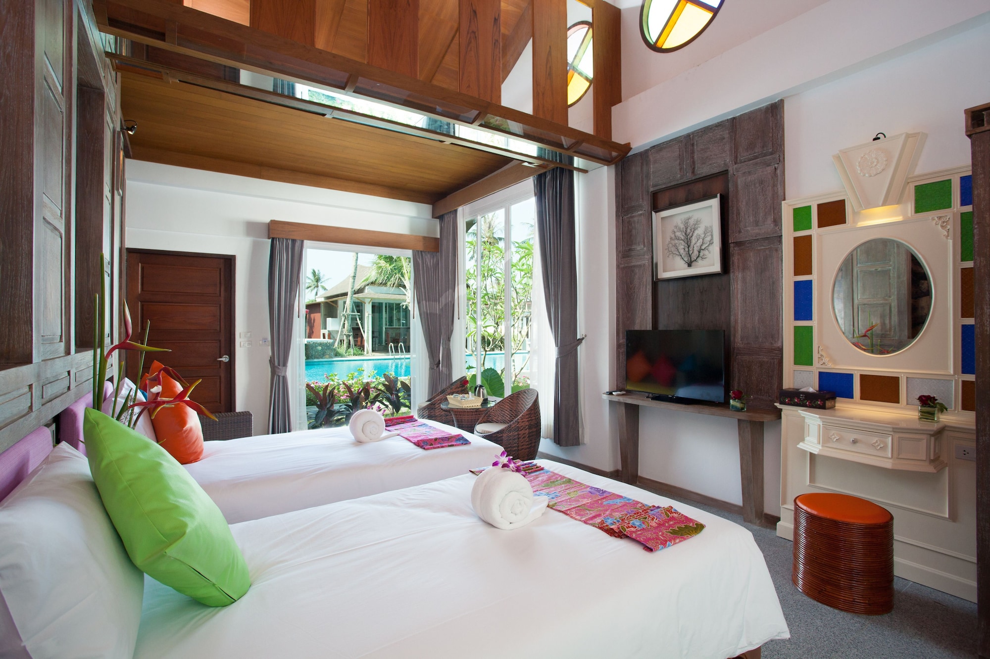 LUXURY, VILLA, POOL ACCESS