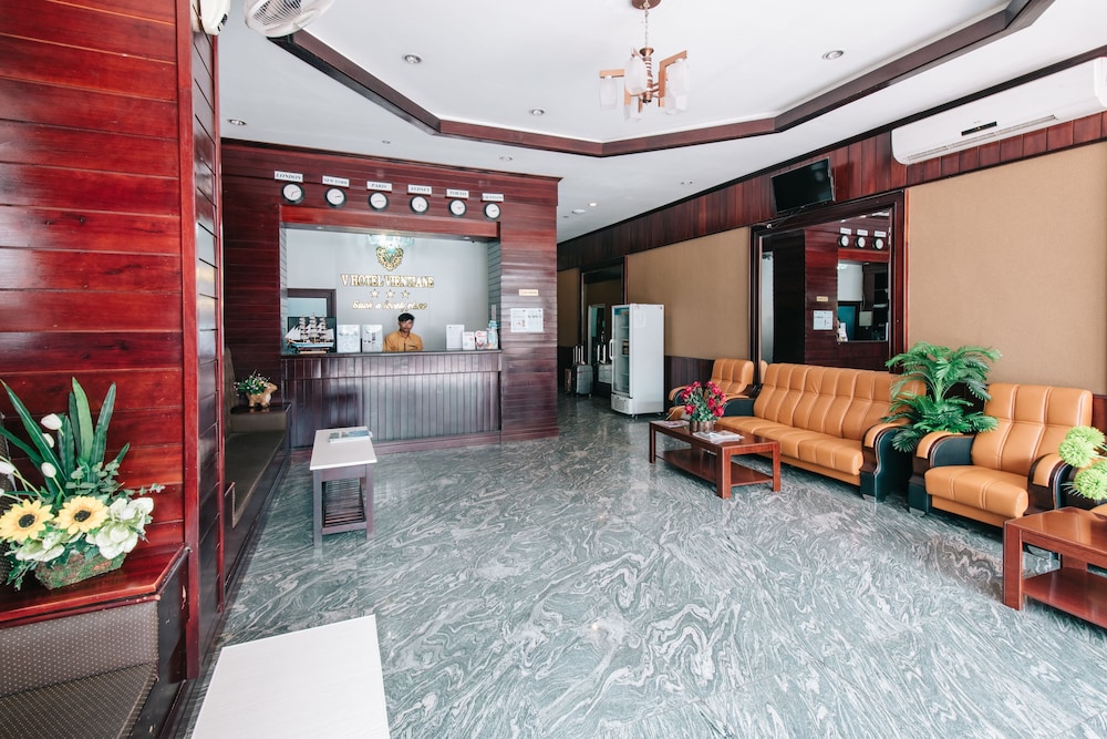 V Hotel 9/51