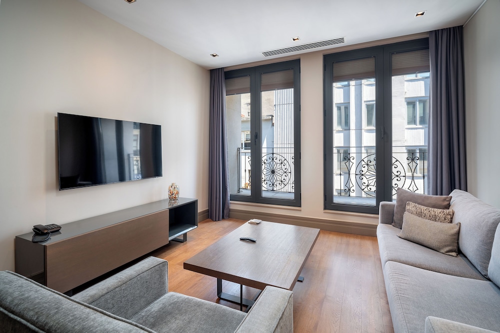 Sentire Hotels And Residences 40/68