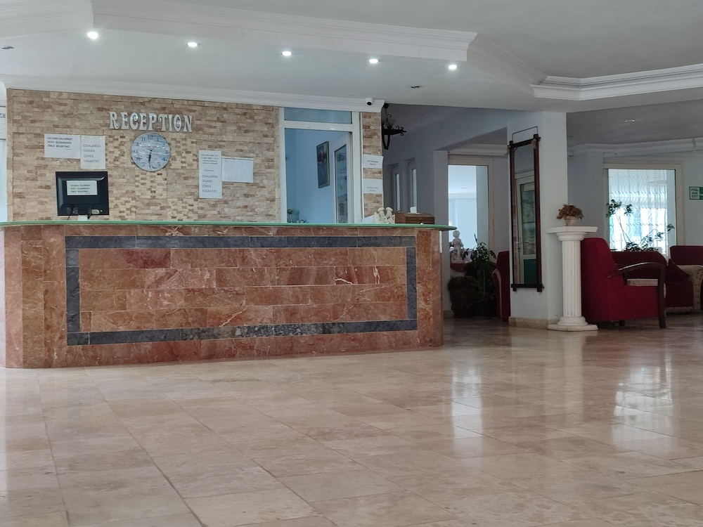 Uyum Hotel 4/24