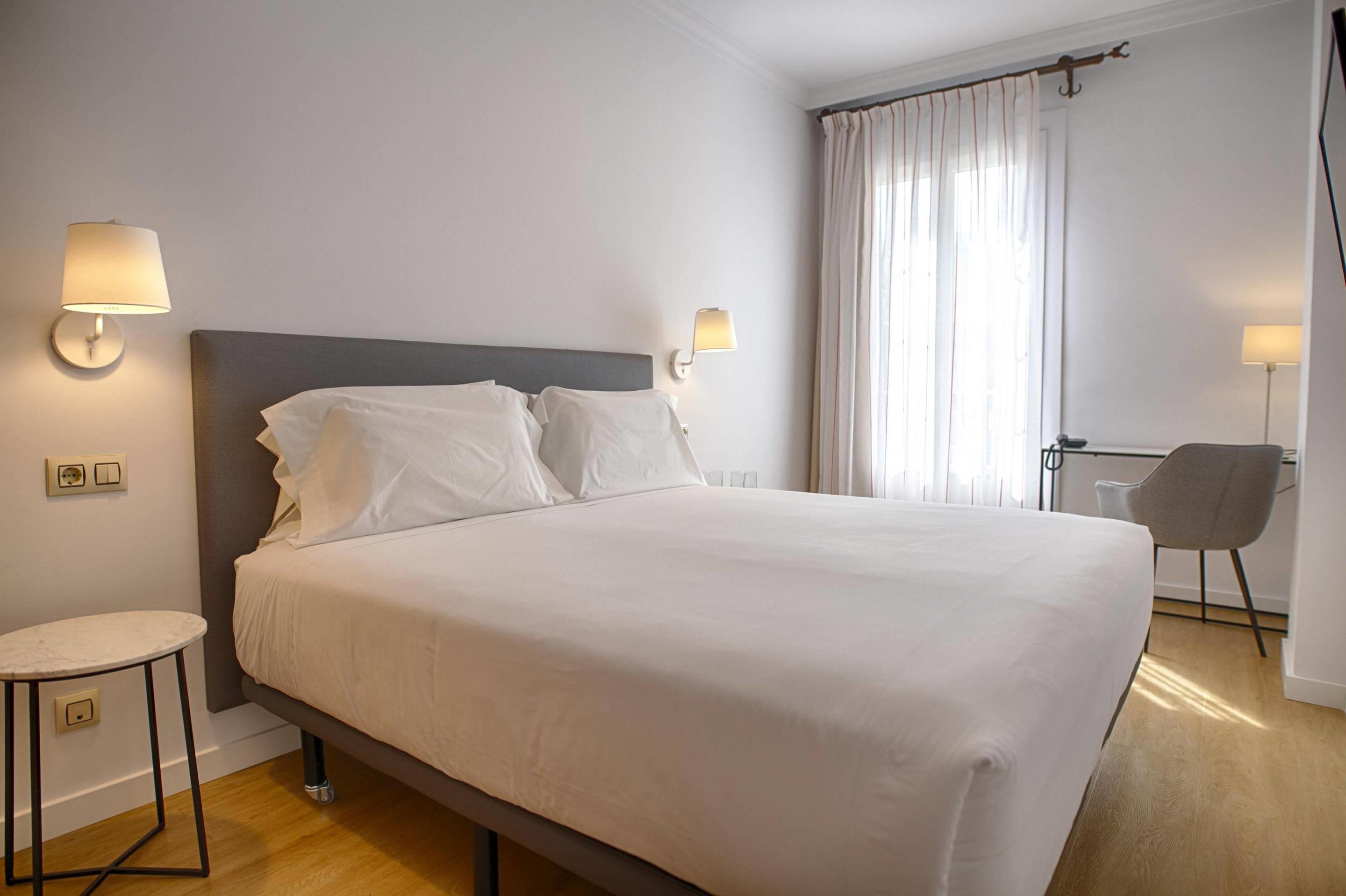 Classic, Single, Double Bed
