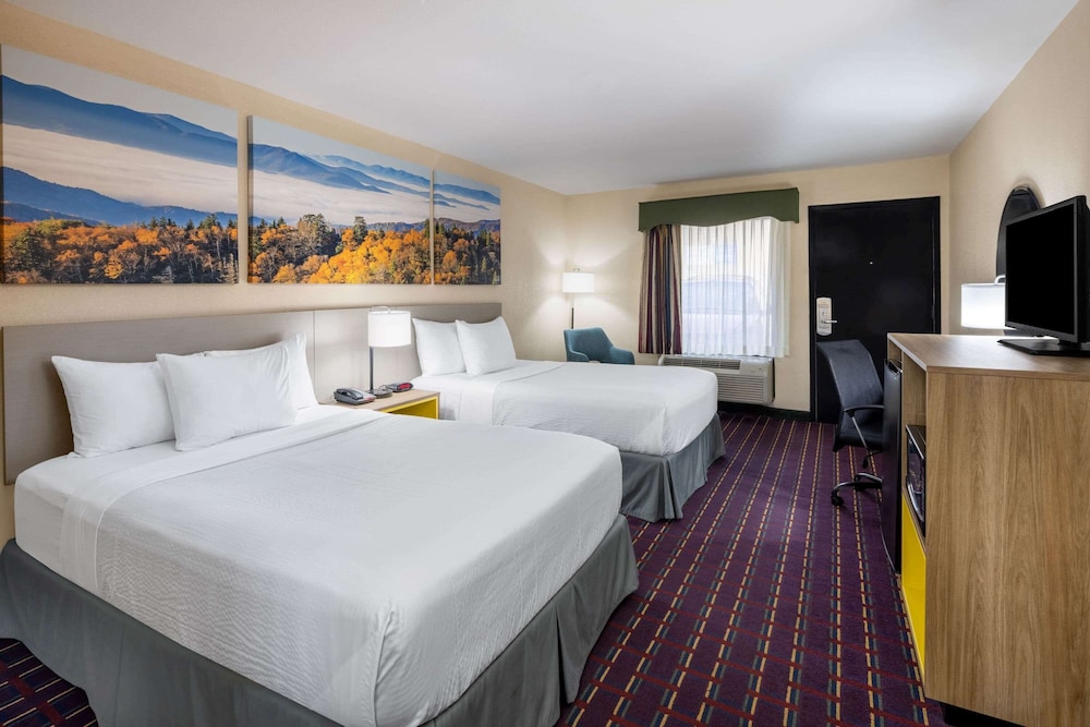 Days Inn by Wyndham Murphy 21/45