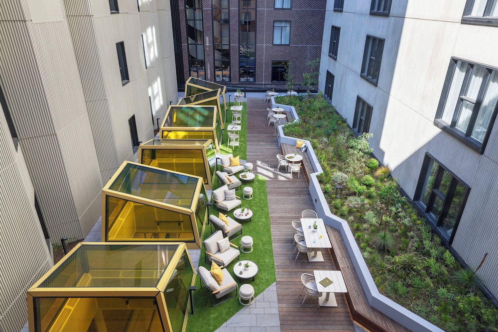 Hotel Indigo Melbourne Little Collins by IHG 42/48