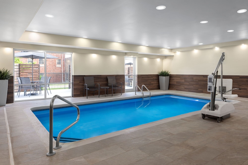 Fairfield Inn by Marriott Ft Leonard Wood 24/49