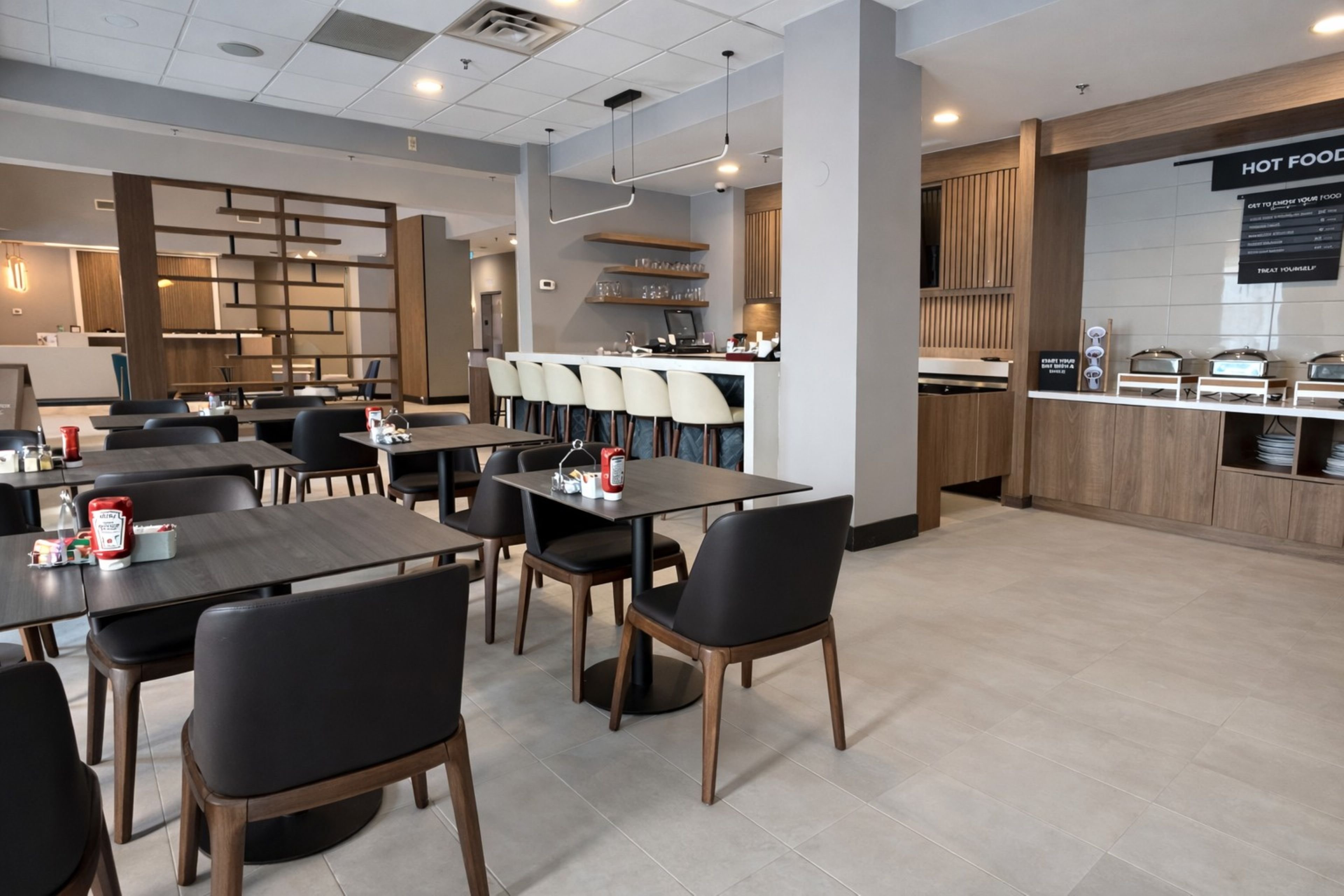 Holiday Inn And Suites Mississauga 24/39