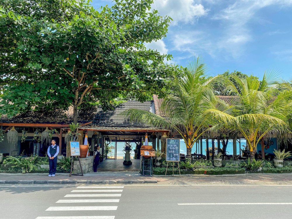 Jimbaran Bay Beach Resort & Spa by Prabhu 8/73