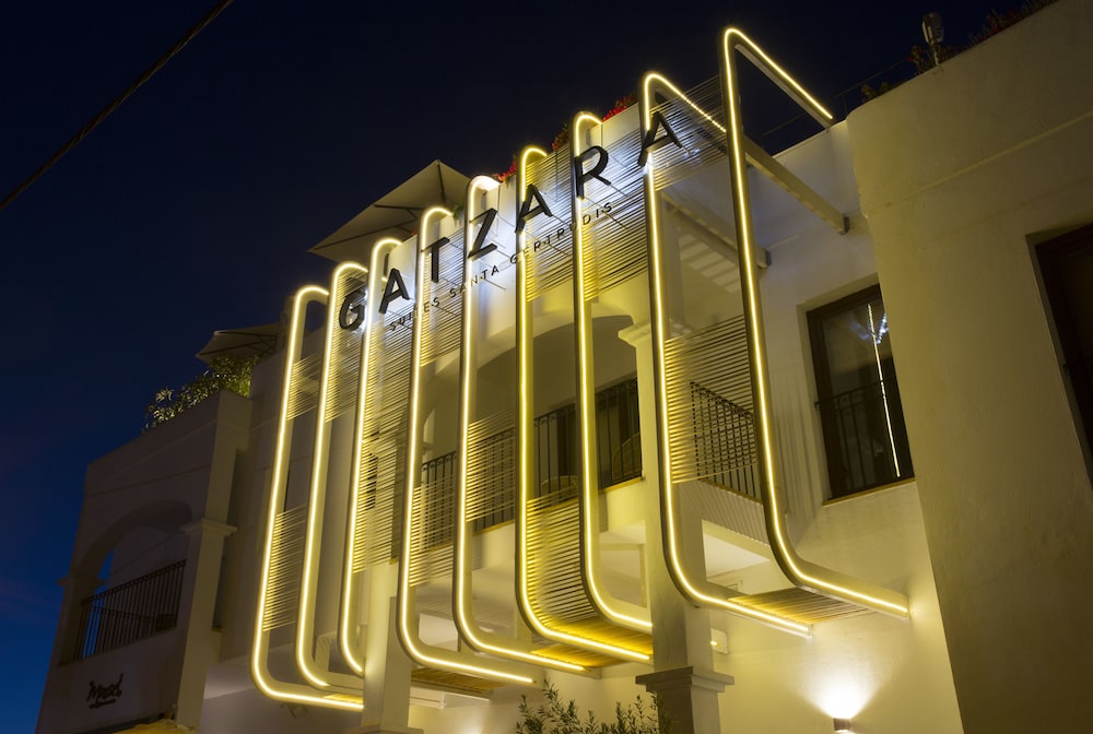 Gatzara Suites Santa Gertrudis 2/76