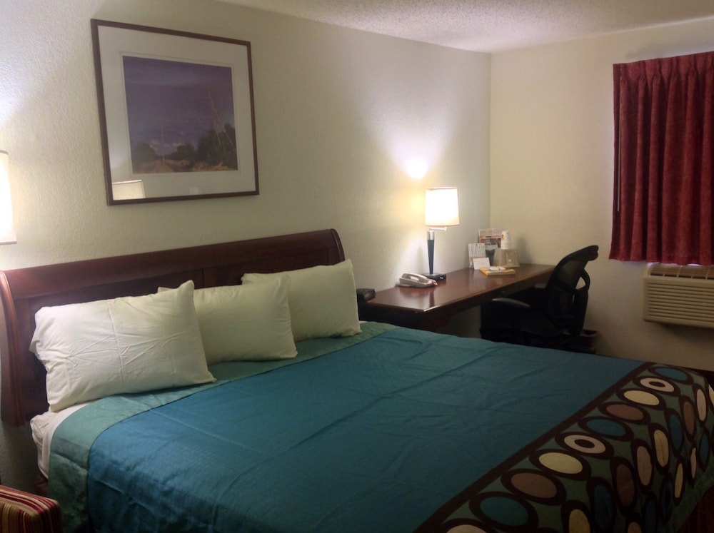 Super 8 by Wyndham Augusta/Ft Eisenhower Area GA 5/19