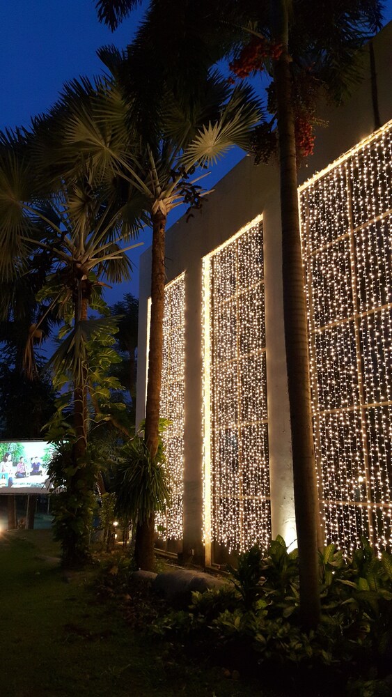 Royal Diamond Hotel 2/55